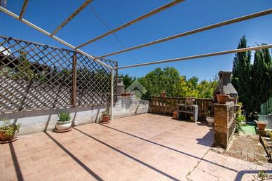 VILLA A SCHIERA A ORTONA