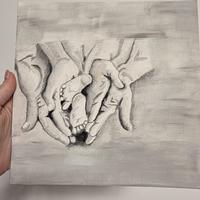 Dipinto a mano – mani e piedini, bianco e nero 