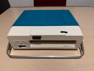 Mangiadischi portatile LESA Mady 2 anno 1968