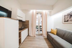 Monolocale ,cucina, bagno,balcone, privato