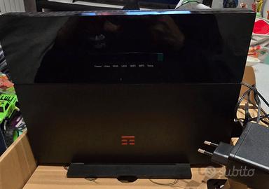 Modem TIM HUB+ modello ZTE H388X  - Router Wi-Fi 6