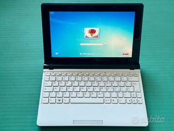 OlivettiM1030 piccolo da tenere in zaino/borsetta!