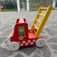 Carrello primi passi per bambini, legno usato