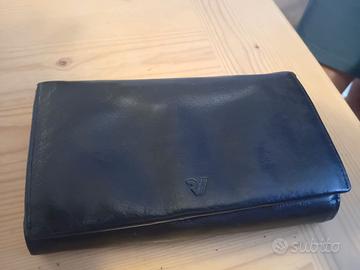 Portafoglio roncato in pelle