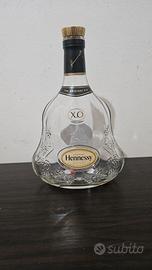 HENNESSY X.O – Cognac (vuota)
