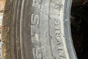 Pneumatici pirelli 195 175 R16C