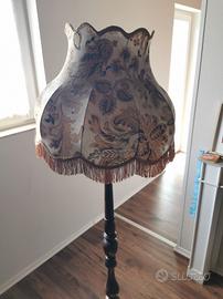 lampada da pavimento vintage