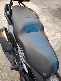  scooter c400x in perfetto stato