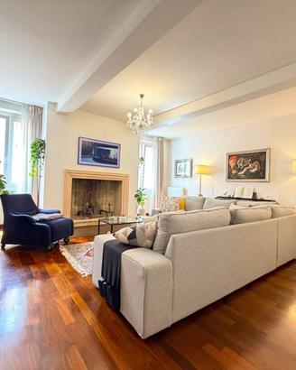 Appartamento di 143 m² con più di 5 locali a Moden