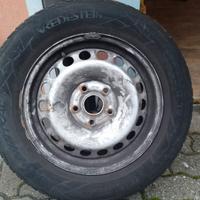 Cerchi acciaio e gomme buono stato