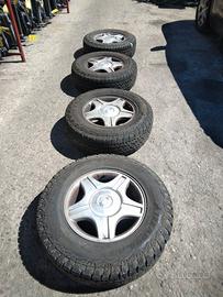 PNEUMATICI SSANGYONG 225/75 R16