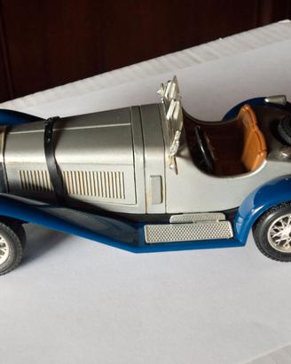 Automodello ditta Burago 1-24-Mercedes SSK Spyder-