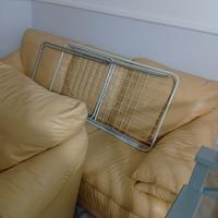 Divano tre più due posti.