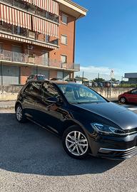 Volkswagen Golf  1600