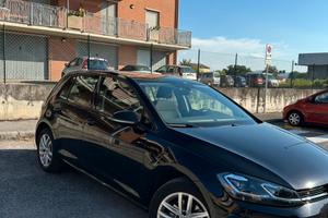 Volkswagen Golf  1600