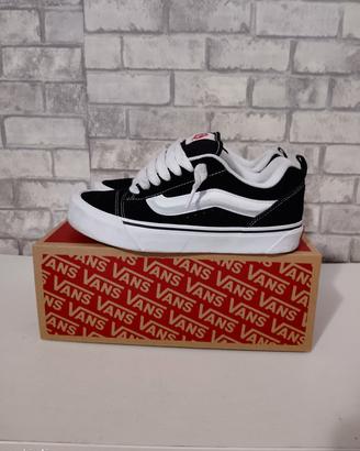 Vans Knu Skool