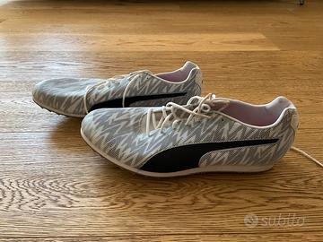 Scarpe chiodate atletica