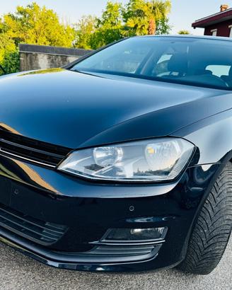 Volkswagen Golf 1.6 TDI 5p. 4MOTION !!!