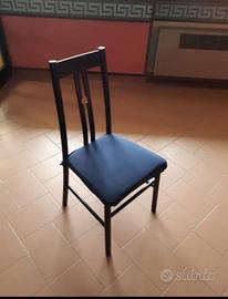 Sedie e tavoli da ristorante