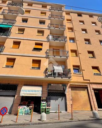 3 LOCALI A GENOVA
