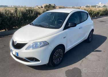 Lancia Ypsilon Gold 1.3 MJet - 70Kw/95cv (diesel).