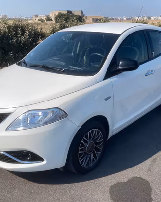Lancia Ypsilon Gold 1.3 MJet - 70Kw/95cv (diesel).