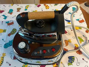 Ferro da stiro con caldaia Amstrad 800 W