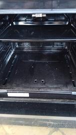 cucina e forno a gas di casa 