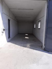 Bilocale uso magazzino