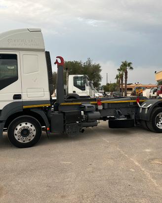 Iveco Stralis 350 Scarrabile,ACCETTO PERMUTE