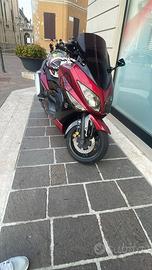Yamaha TMax