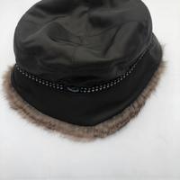 Cappello da donna invernale modello a secchiello