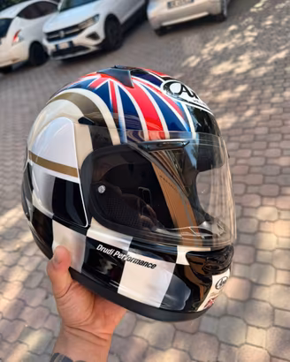 Casco tg S arai quantum flag uk drudi performance