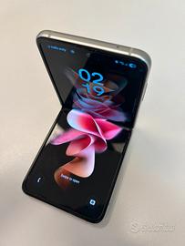 Samsung Flip 3 Folder Smartphone Pieghevole