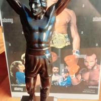 statua rocky balboa