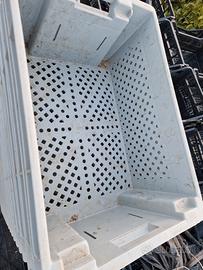 Eurocontenitori impilabili a incastro