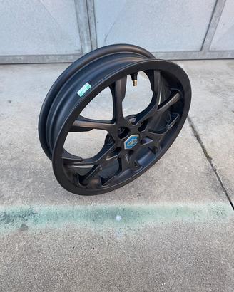 Cerchio anteriore per Piaggio MP3 HPE 530