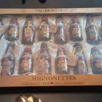 Collezione bottiglie di vino