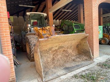 PALA GOMMATA LIEBHERR L544 PRONTA AL LAVORO
