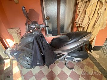 scooter 3 RUOTE Piaggio