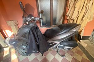 scooter 3 RUOTE Piaggio