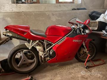 Moto Ducati 748