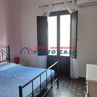 Via Livio Bassi-Appartamento al 1°p. Ristrutturato