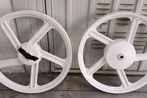 coppia cerchi a 5 razze piaggio ciao 