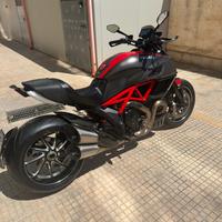 Ducati Diavel Red Carbon