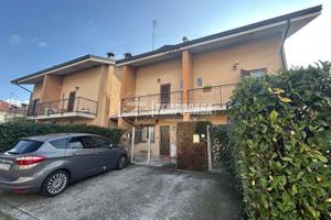 GRAZIOSA VILLETTA A SCHIERA IN ZONA RESIDENZIALE