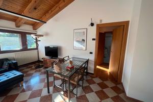 LIMENA Quadrilocale in villa storica