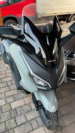 Honda Forza 350 05/2024 6.900 Km