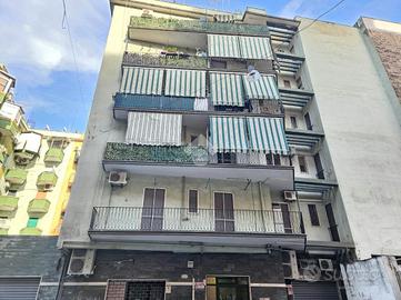 2 LOCALI A TARANTO