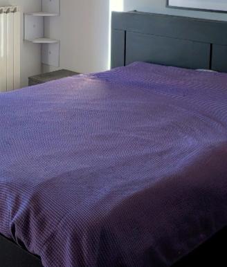 Struttura letto matrimoniale con cassettoni